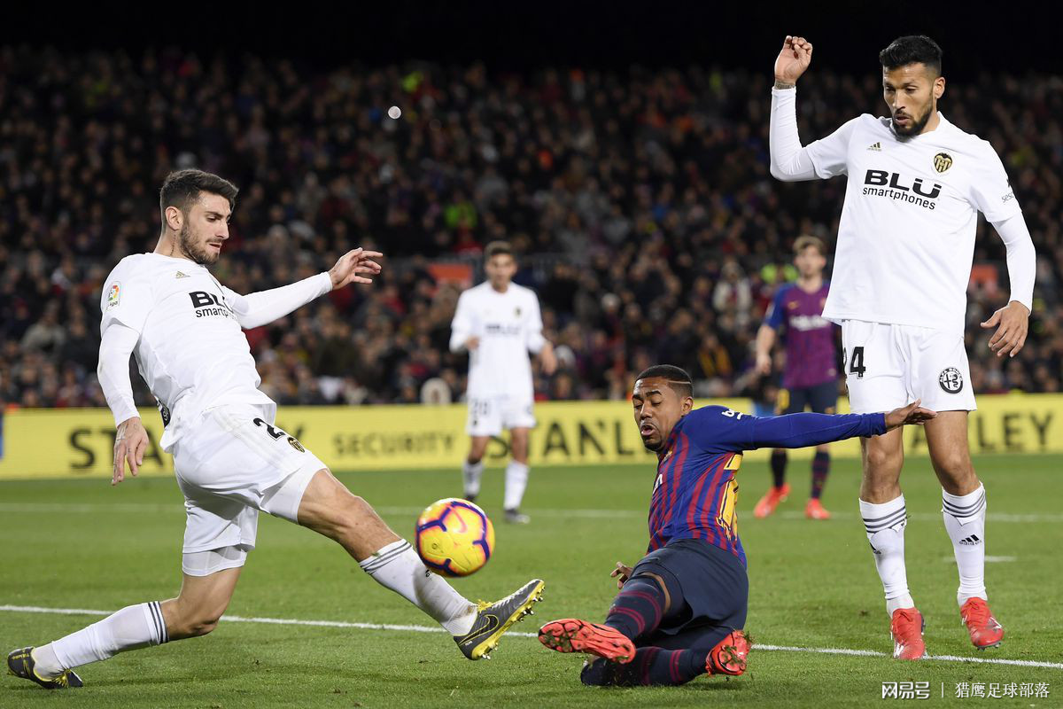 熊猫体育APP-罗马队战术